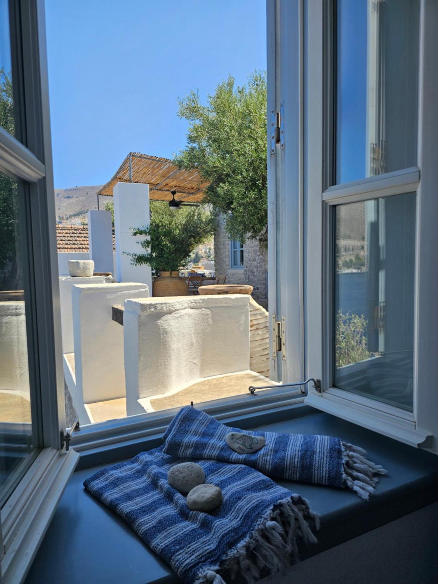 The Anchor House Bed & Breakfast ซีมี ภายนอก รูปภาพ